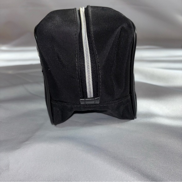 MODELLA Black Cosmetic Toiletry Travel Bag - Picture 5 of 15